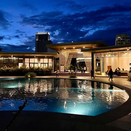 Grand Stay